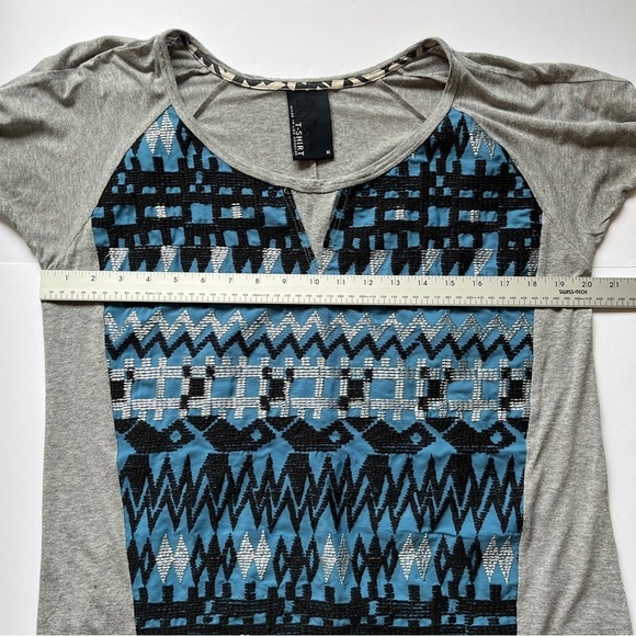 Dolan T-Shirt Anthropologie Blue & Gray  Lamai Embroidered Top Southwestern Sz M - Picture 7 of 15